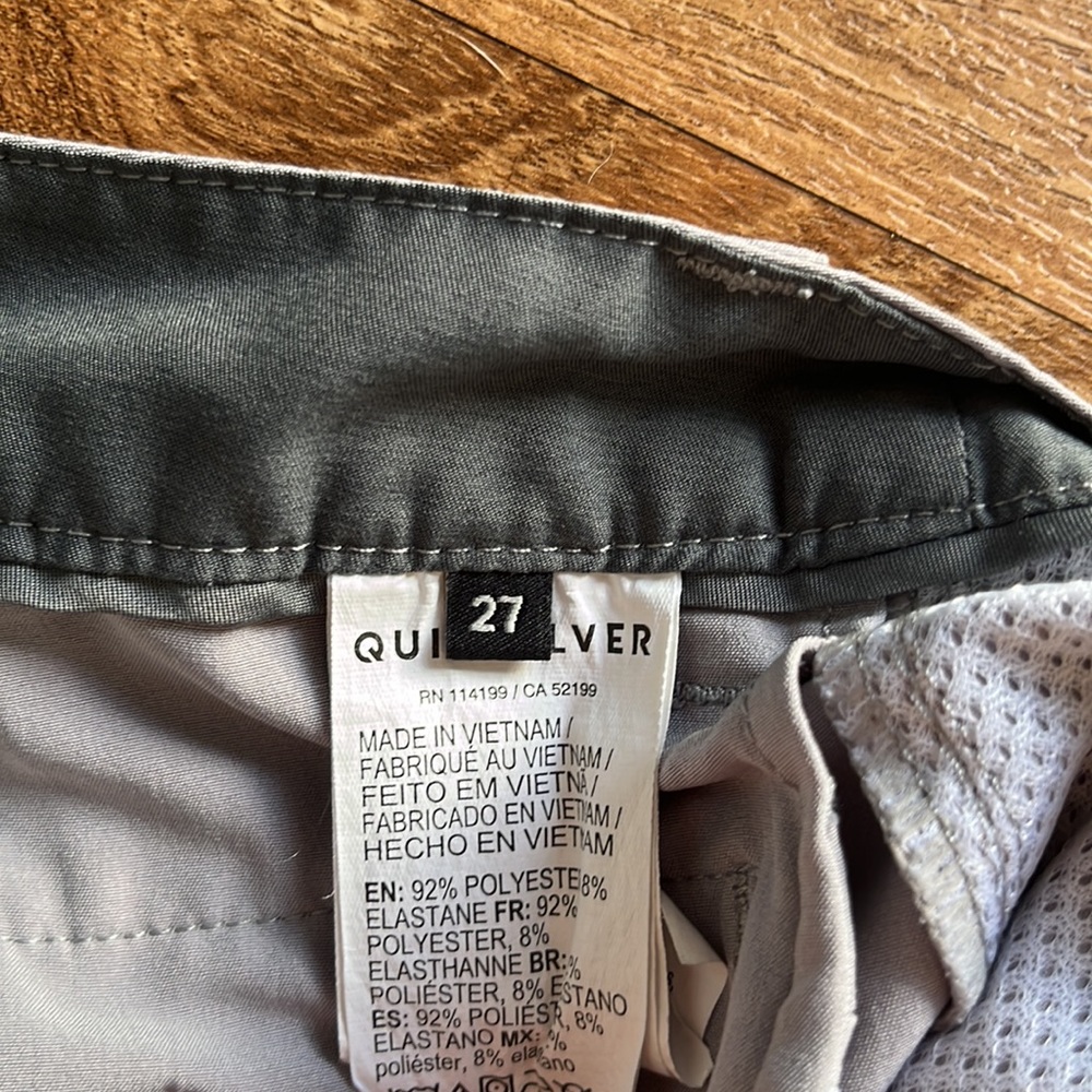 Quicksilver Shorts - Picture 5 of 5